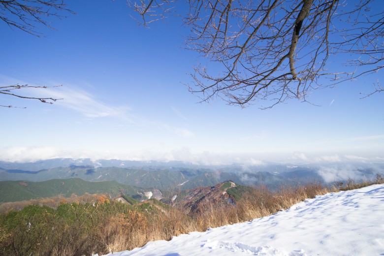益田工房メンバー、棒ノ折山登山の様子