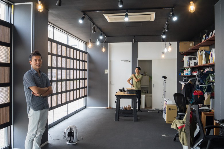 益田工房富ヶ谷オフィス、組子作業風景