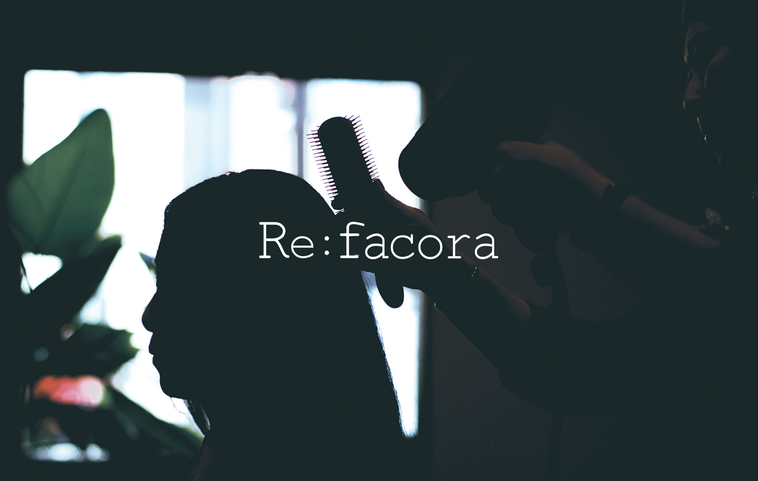 Re:facora パンフレットデザイン